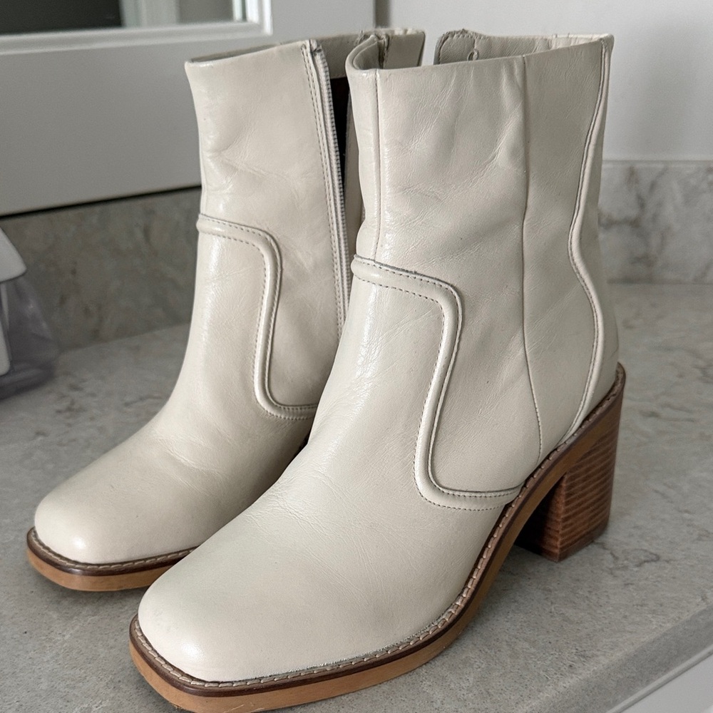 Seychelles Cream Heeled Leather Boots